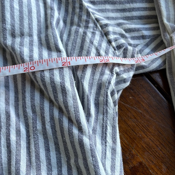 Peanuts Snoopy button down “too cute” 2X - Picture 5 of 9